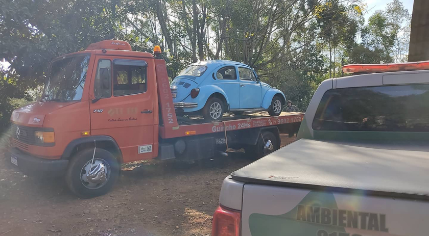 PM Ambiental Recupera Fusca Furtado Na Linha