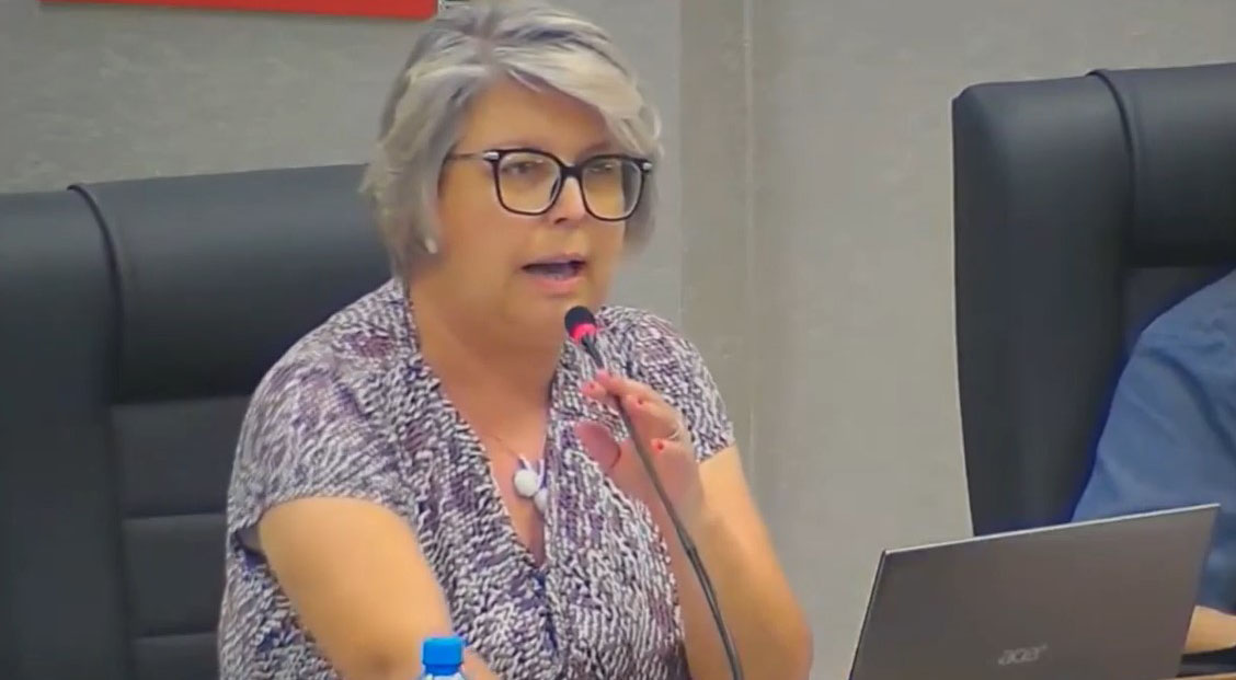 Vereadora solicita que projeto que institui o “Dia de Luta contra LGBTfobia” seja colocado em pauta para a segunda votação