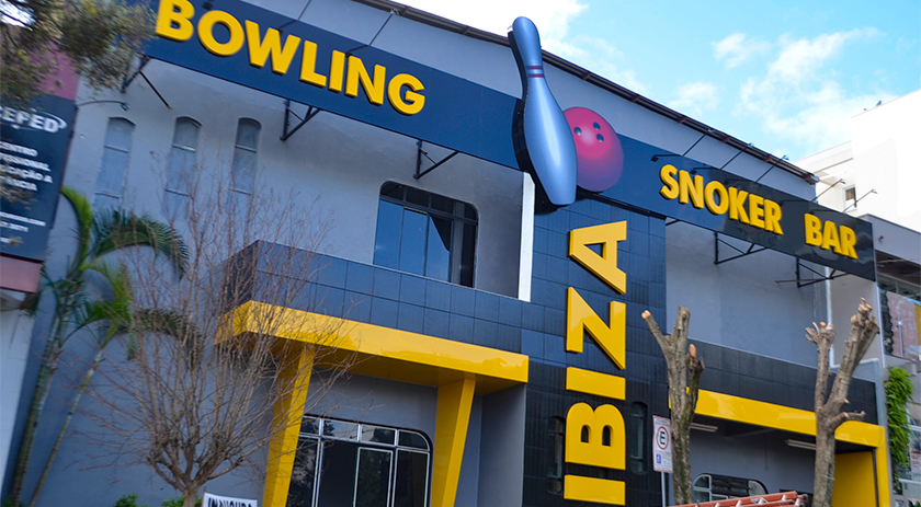 Ibiza Bowling Bar reinaugura nesta quinta-feira (29)