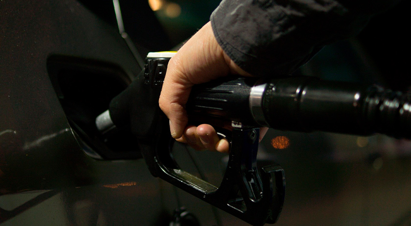 Postos de combustíveis  são autuados por aumentar preço da gasolina em todo o estado